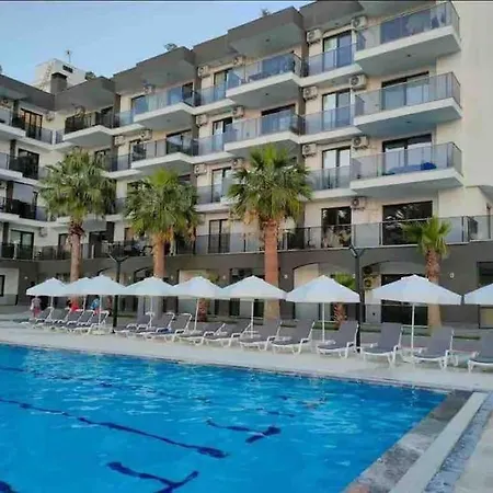 New With Pool Near The Sea Apartment